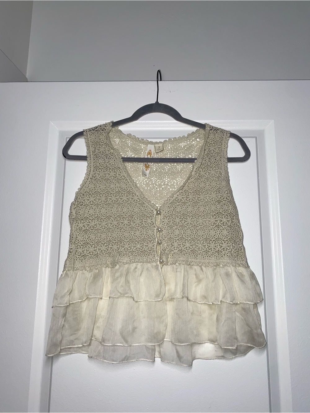 Adiva Cream Crochet Lace Ruffle Camisole